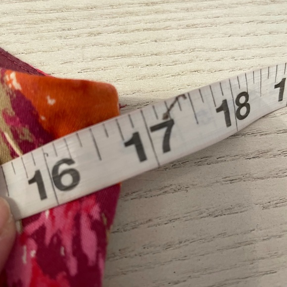 Michael Kors Floral‎ Dress W/Logo Buttons Sz 6 - Picture 9 of 13